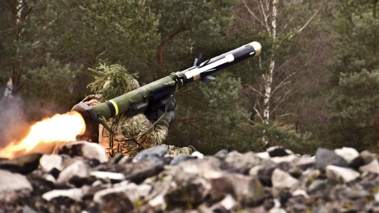 Scourge of Russian Tanks — The FGM-148 Javelin