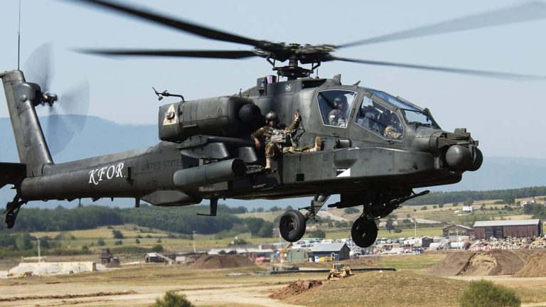 AH-64 Apache: Boeing’s Tank-Busting Helo