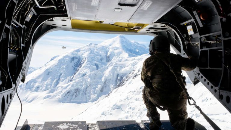 U.S. Army High Altitude Rescue Team: Sugar Bears Flying at the Top of the World