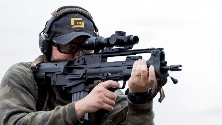 Best LPVO Scopes for the Hellion