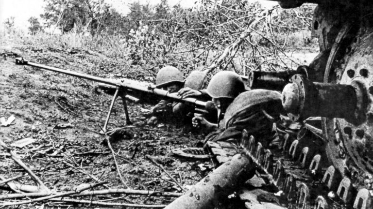 Russian Anti-Tank Rifles: Suicidal or Unstoppable Weapon?