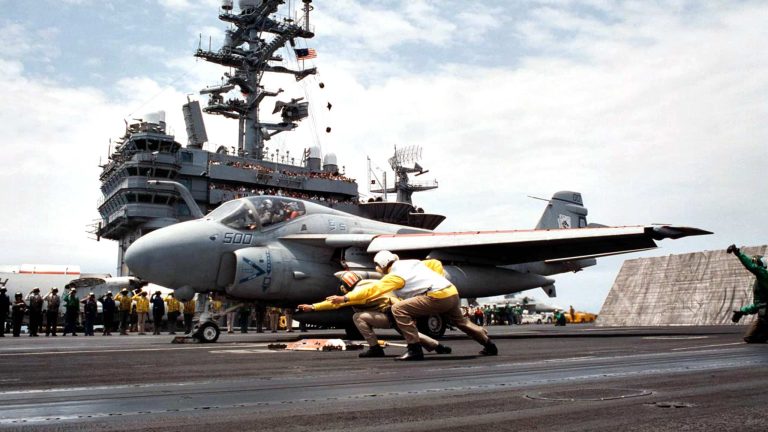 A-6 Intruder: The Iron Tadpole
