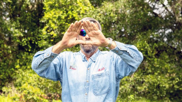 How to Determine Eye Dominance