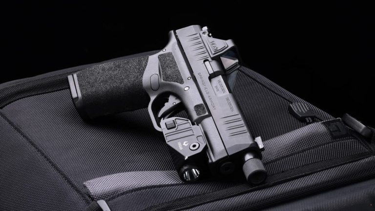 Sportsman’s Warehouse Exclusive Viridian Hellcat Pro Threaded