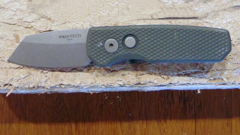 Review: Pro-Tech Runt 5 Automatic Knife