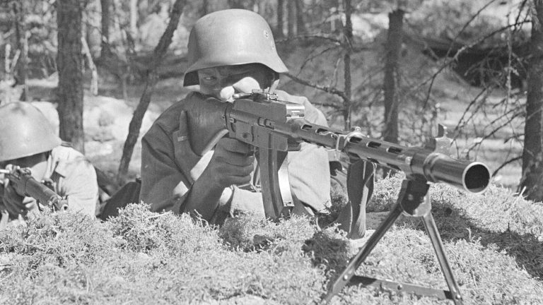 Lahti-Saloranta M/26 Light Machine Gun — Finland’s Proto-Assault Rifle