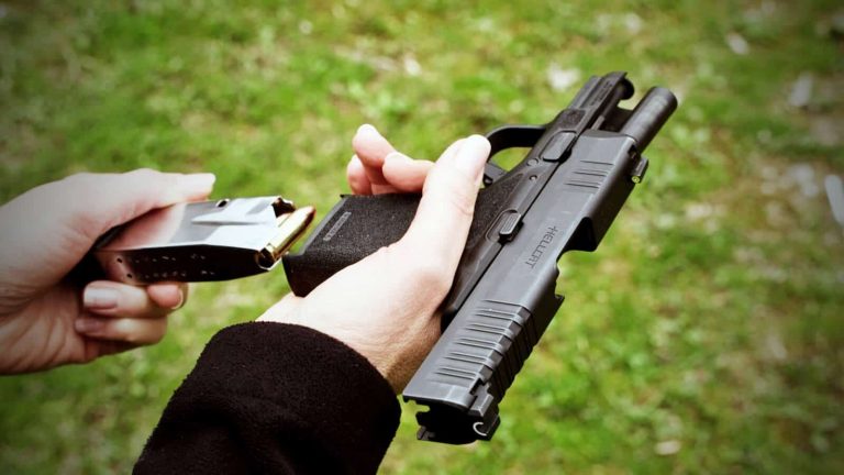 How To Load a Pistol