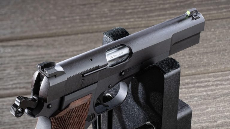 Enhancing the SA-35 with XS Sights