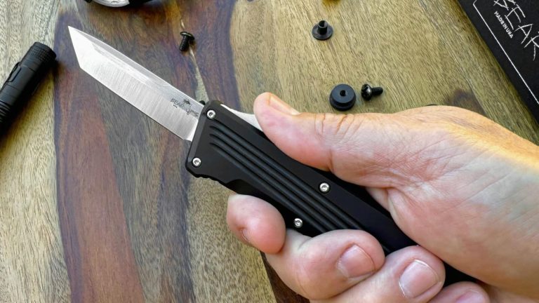 Review: Bear & Son Double Clutch IV Out-the-Front Knife
