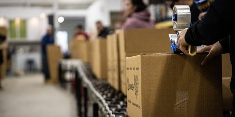Trump Attacked Immigrant Food Aid in Minneapolis. Locals Fought Back.