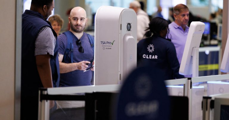 What to Know About Airport Security Lines During the Partial Government Shutdown