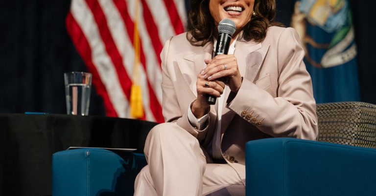 Potential 2028 Democrats Audition in Michigan,With a Focus on Trump