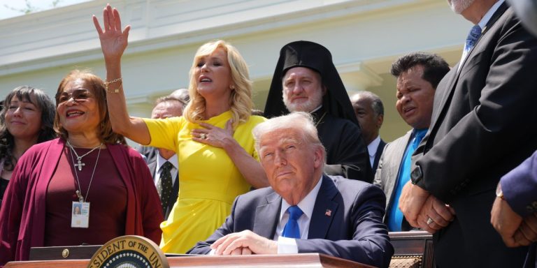 Trump’s Religious Advisers See Iran as a Holy War for End Times